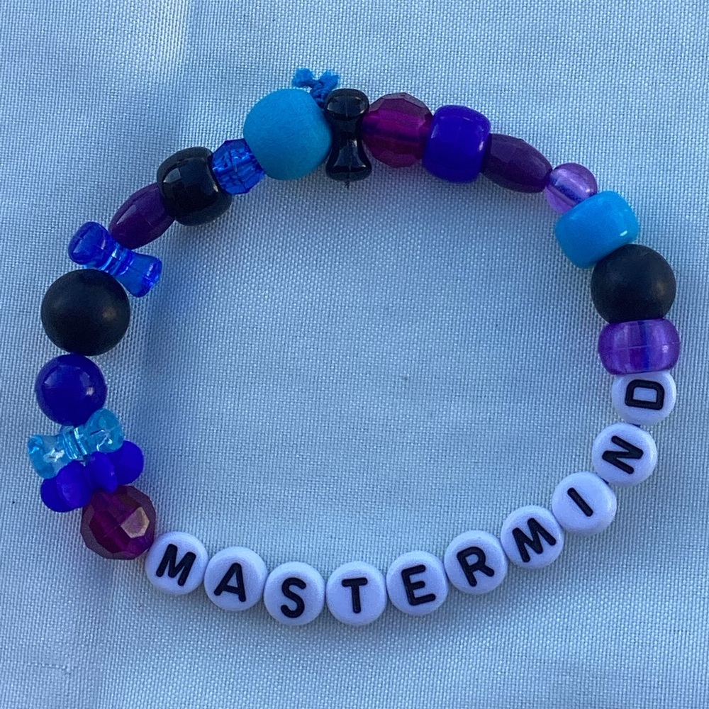 “Mastermind” Taylor Swift Bracelet!